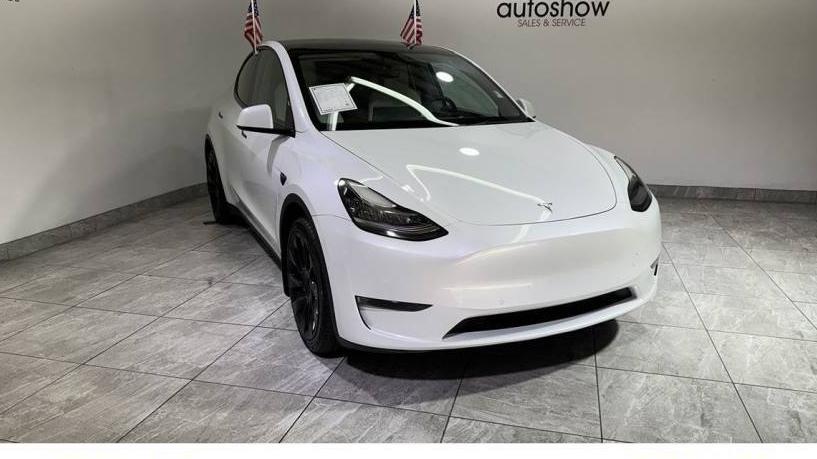 TESLA MODEL Y 2022 7SAYGDEE7NF325170 image